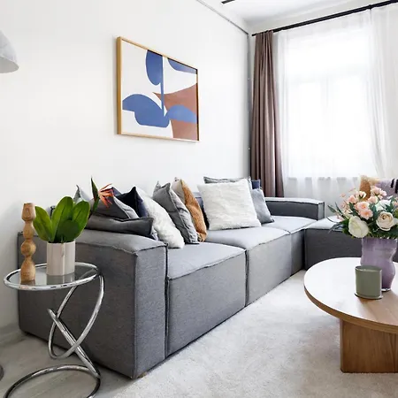 Chic Flat 5 Min To Galata Tower In Istiklal Ave شقة