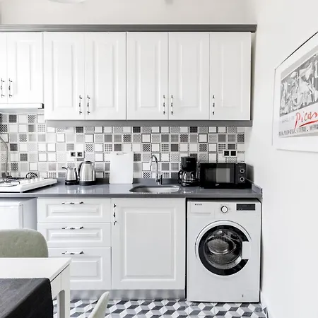 Chic Flat 5 Min To Galata Tower In Istiklal Ave